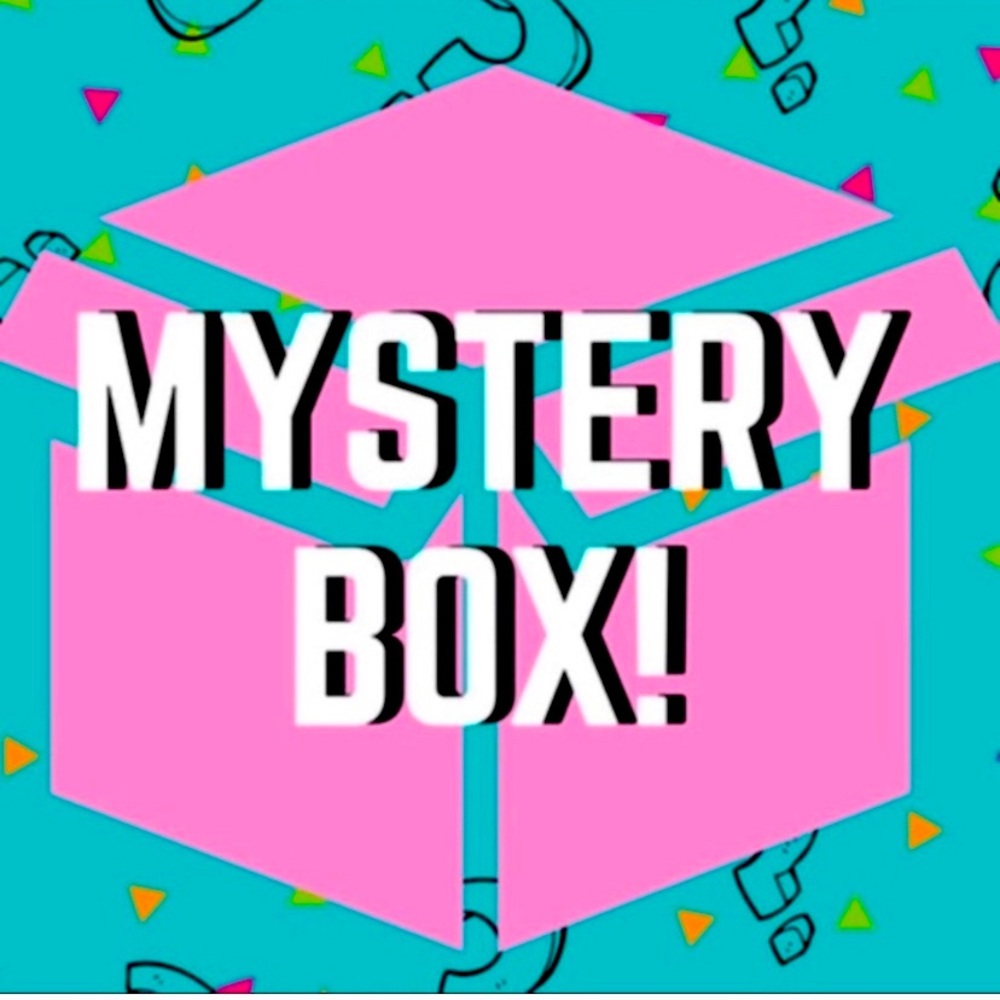 MYSTERY BOX!! WITH 5 CLOTHES ITEMS